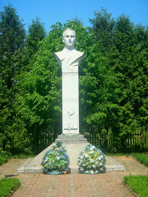 Пам'ятник Юрію ЛИПІ