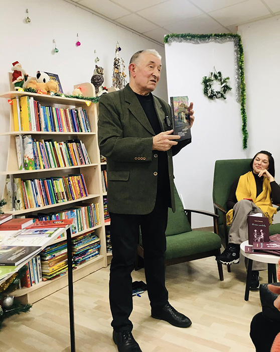 літературна зустріч з Ганною Василів та презинтація книги Ганни Василів "Вечірнє рандеву"